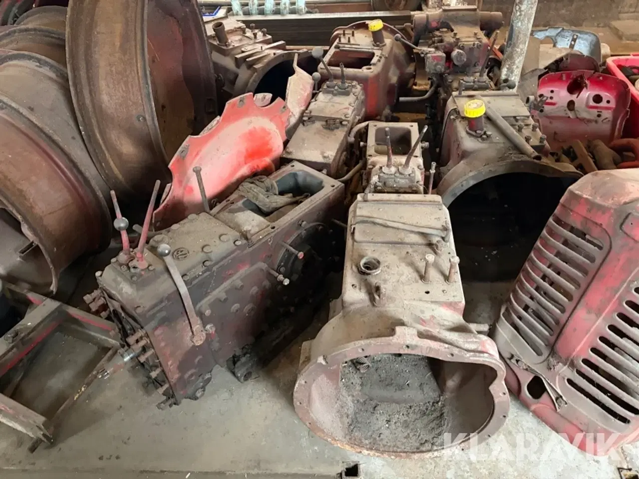 Billede 12 - Stort lot reservedele til Buch traktor