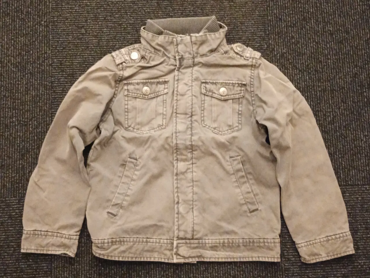 Billede 3 - Velholdte sommerjakker sælges