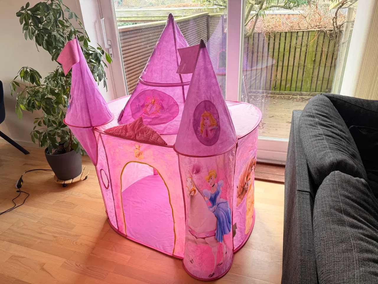 Billede 5 - Disney Princess PopUp Castle legetelt