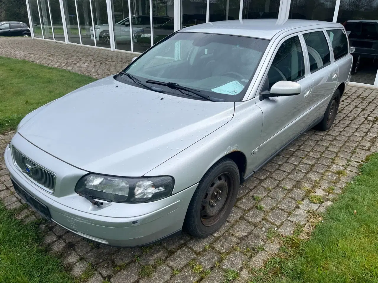 Billede 1 - Volvo V70 2,4 140