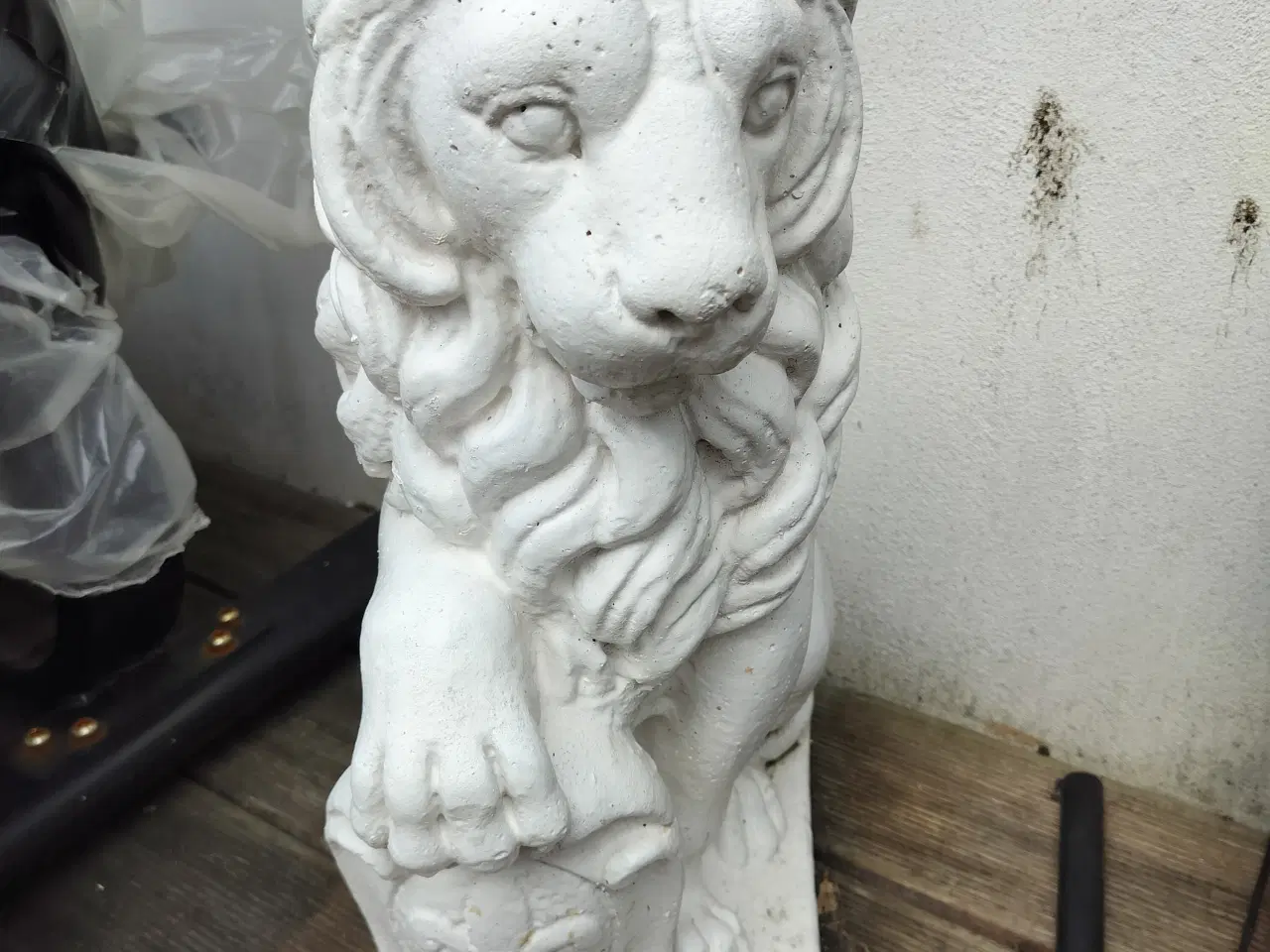 Billede 2 - 🌸🌷🌷🥰 super sød løve figur til haven Frostsikre