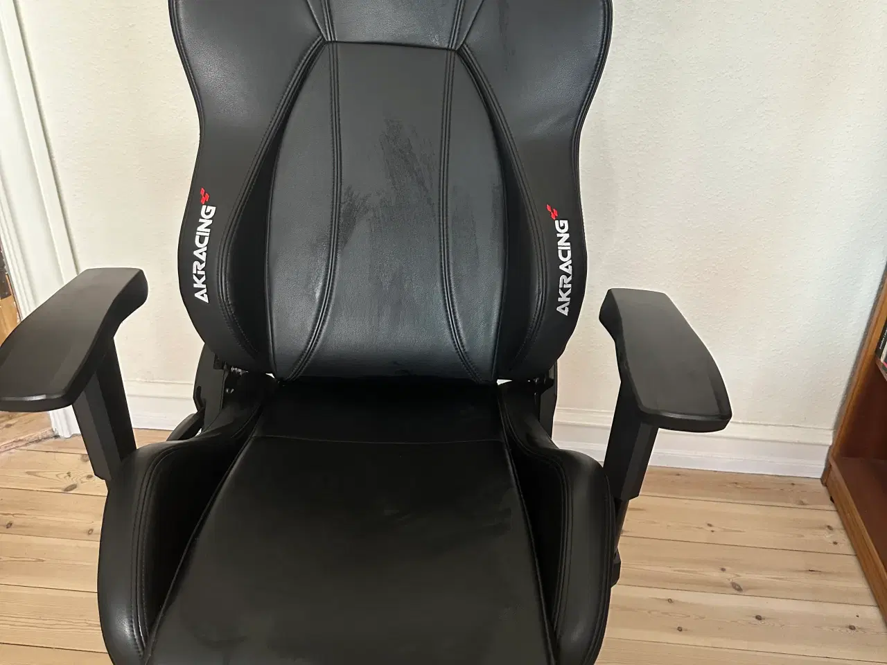 Billede 2 - Lækker AKRacing Premium kontorstol – Perfekt til g