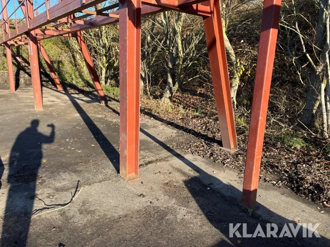 Billede 11 - Stålbjælker, riste og platform