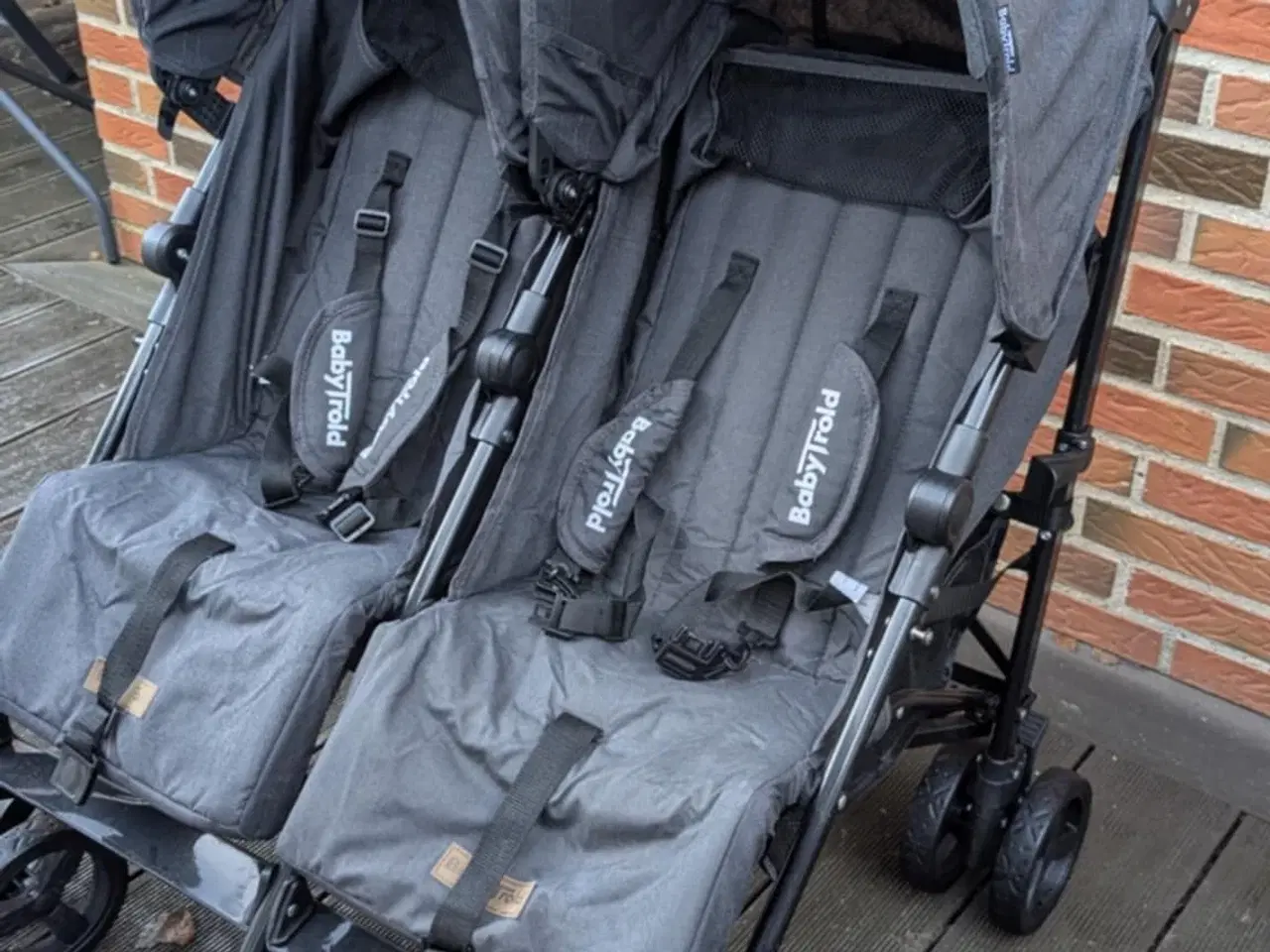 Billede 2 - Babytrold tvillinge/søskende vogn 