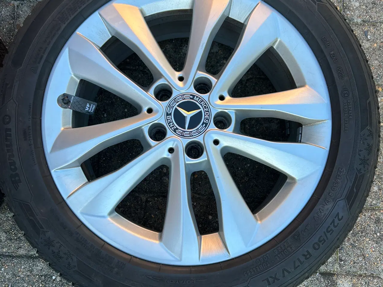 Billede 3 - Mercedes fælge+dæk 225/50R17