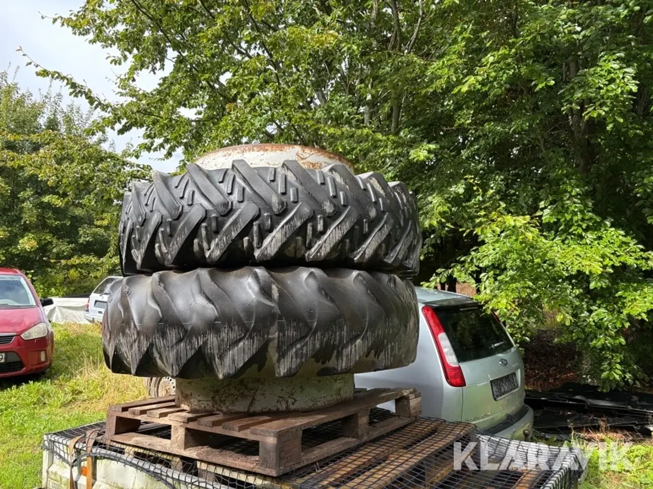 Billede 5 - Traktordæk Goodyear - 2 stk