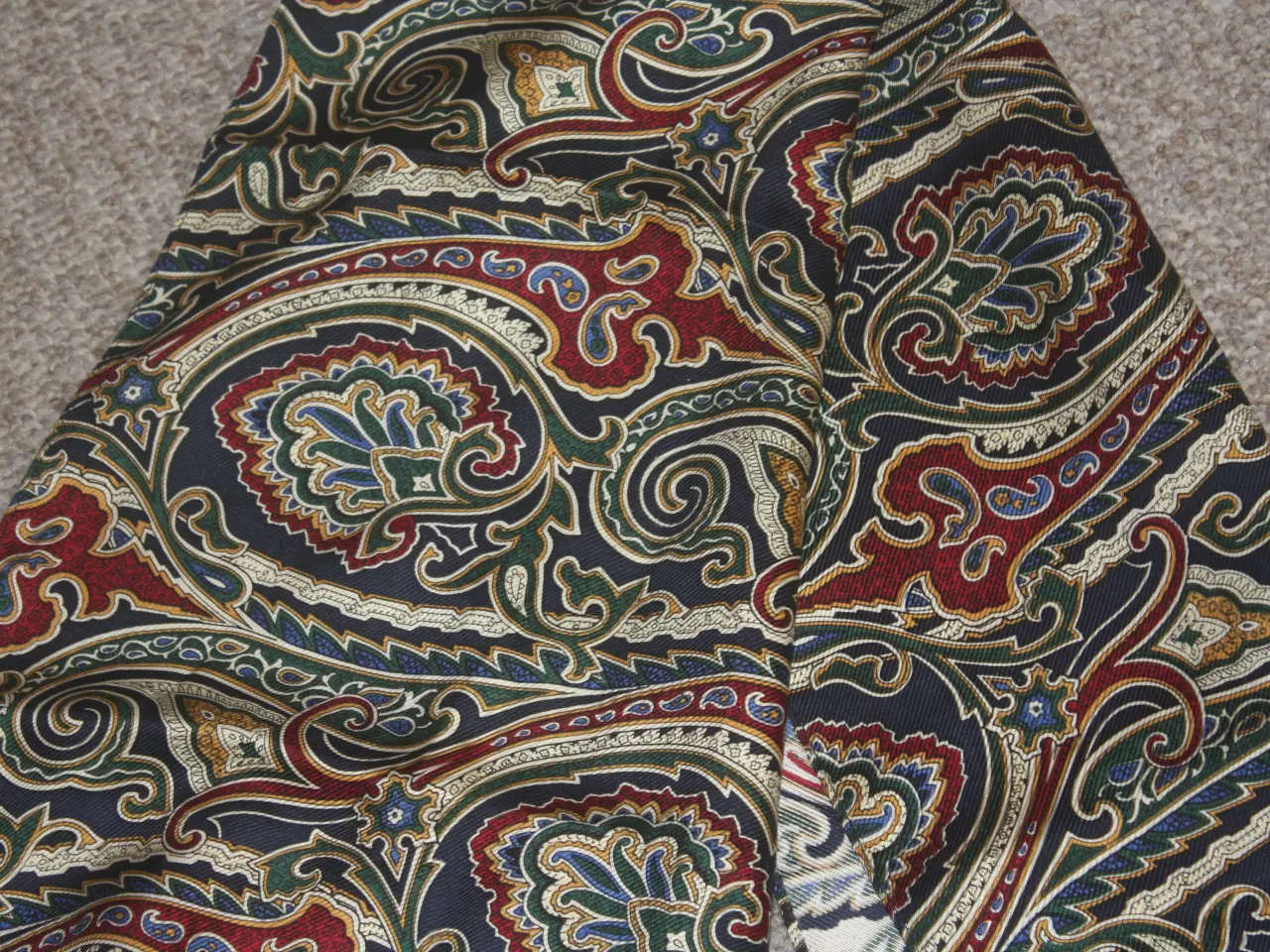 Billede 4 - Halstørklæde 147 cm x 29,5 cm