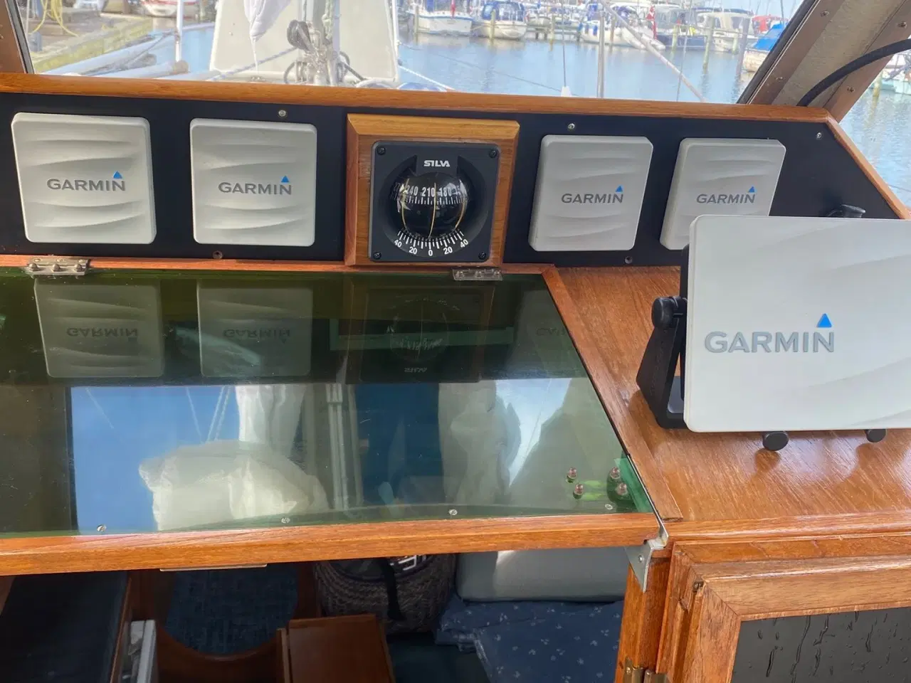 Billede 13 - Velholdt Mascot 28 motorsejler – sejlklar