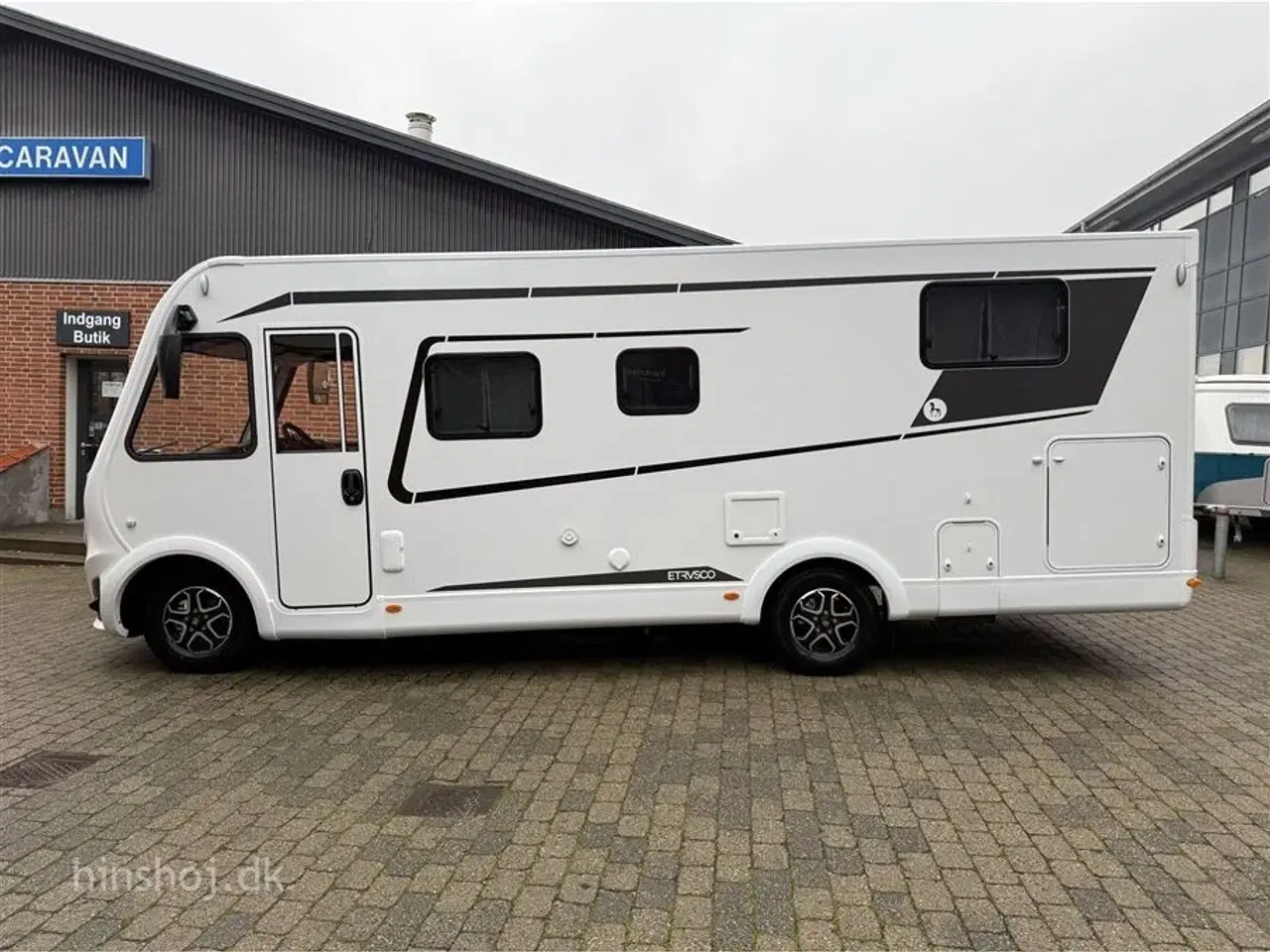 Billede 23 - 2026 - Etrusco I 7400 SBC Scandic Edition Etrusco by Hymer er Italiensk Elegance og Komfort fra Hinshøj Caravan