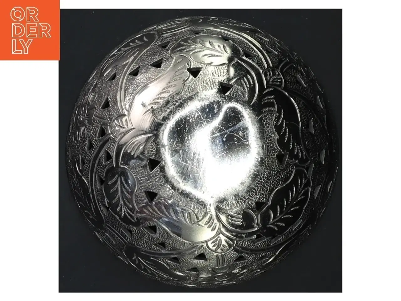 Billede 3 - Tung Metalskål med indviklet mønster (str. Ø 14x7 cm)