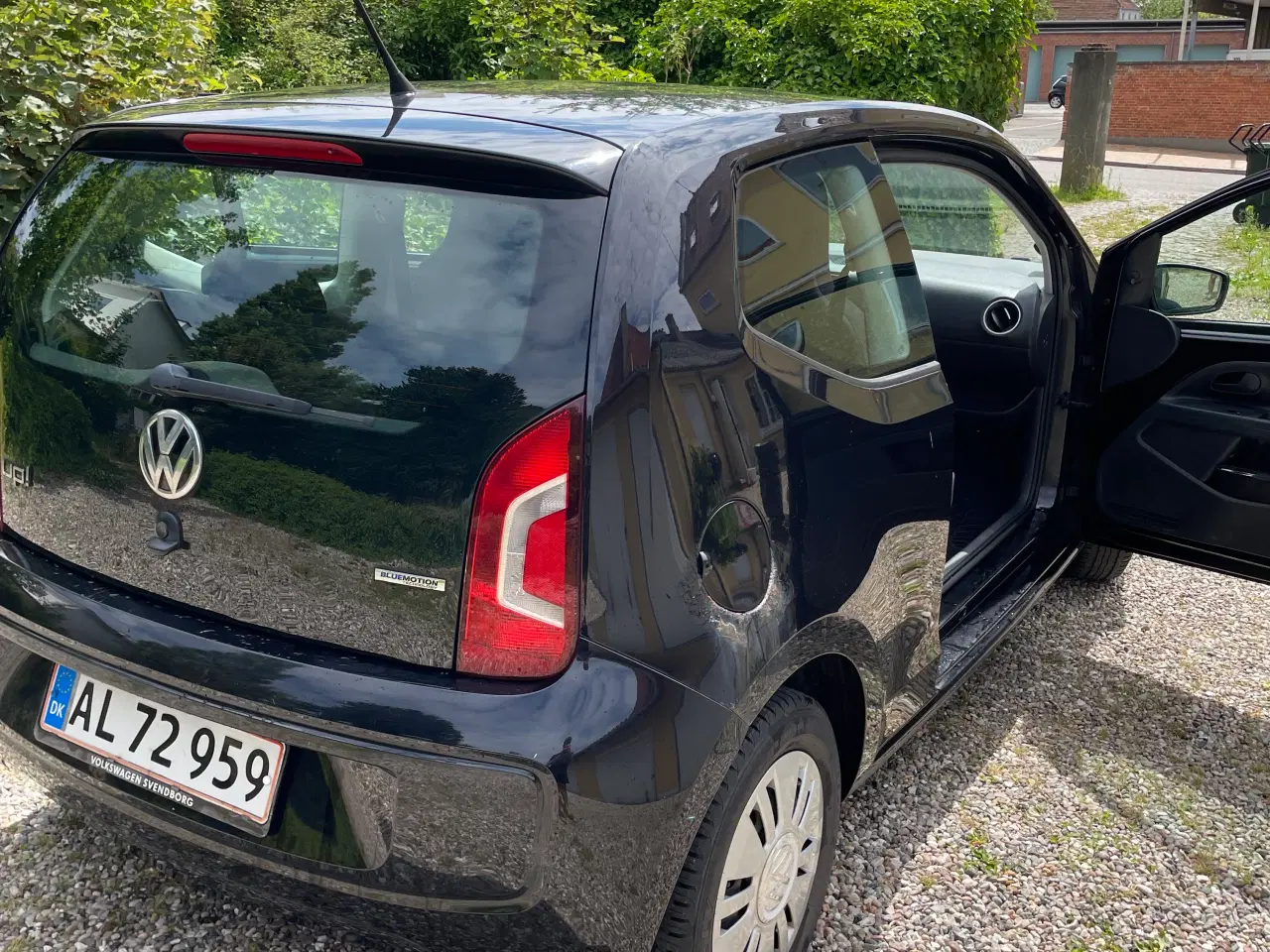 Billede 5 - Volkswagen Up! 1.0 – 2014 – Økonomisk pendlerbil m