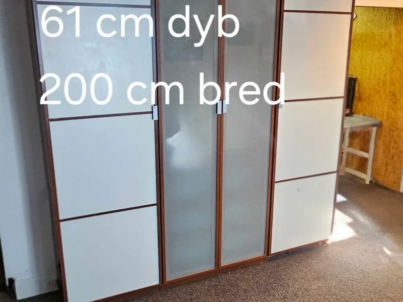 Billede 1 - STORT klædeskab