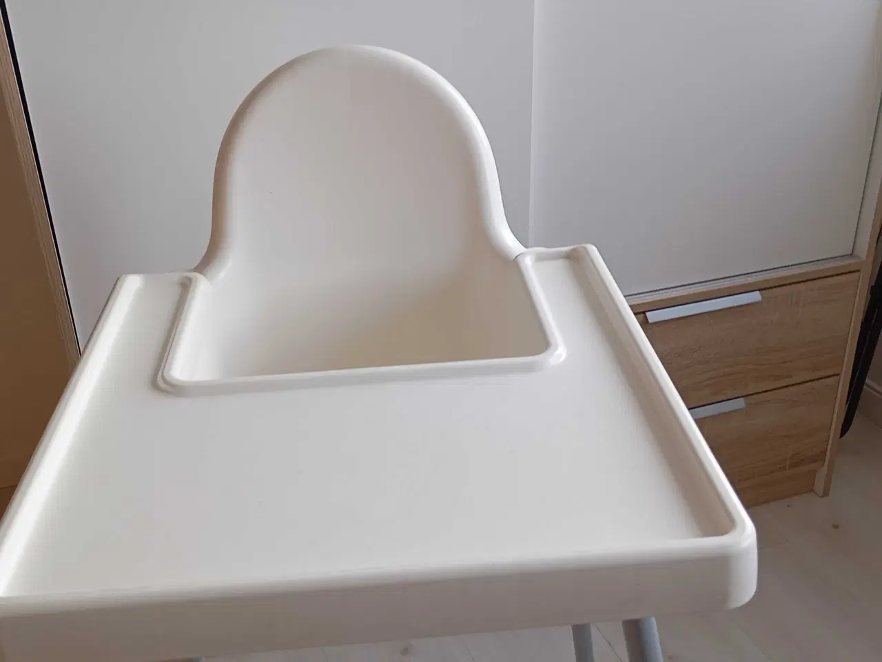 Billede 3 - Barnestol. Højstol med bordplade