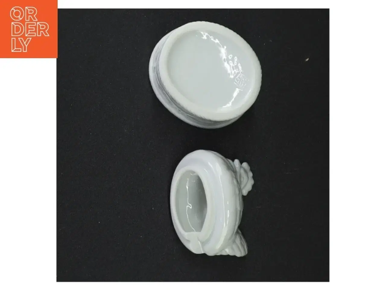 Billede 4 - Hvid porcelæns høne (str. 10 x 7 x 6 cm)