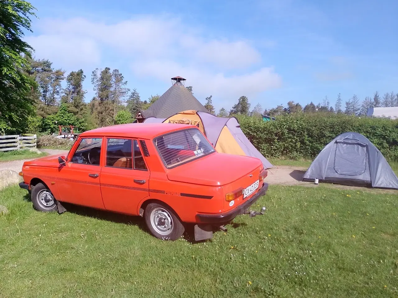 Billede 1 - Rigtig flot og original Wartburg 353W