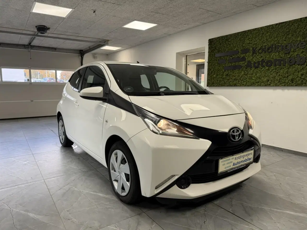 Billede 1 - Toyota Aygo 1,0 VVT-I X-Play + X-Touch 69HK 5d