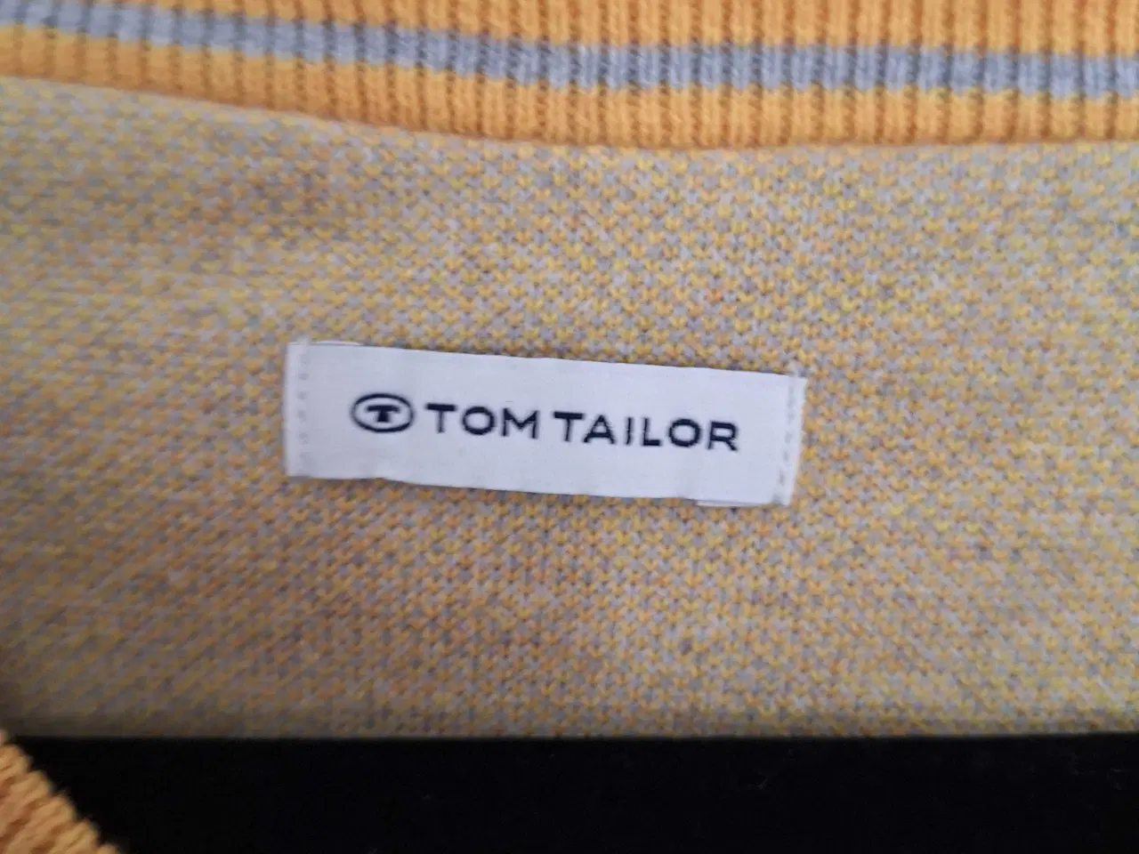 Billede 4 - 2 gule pullover 