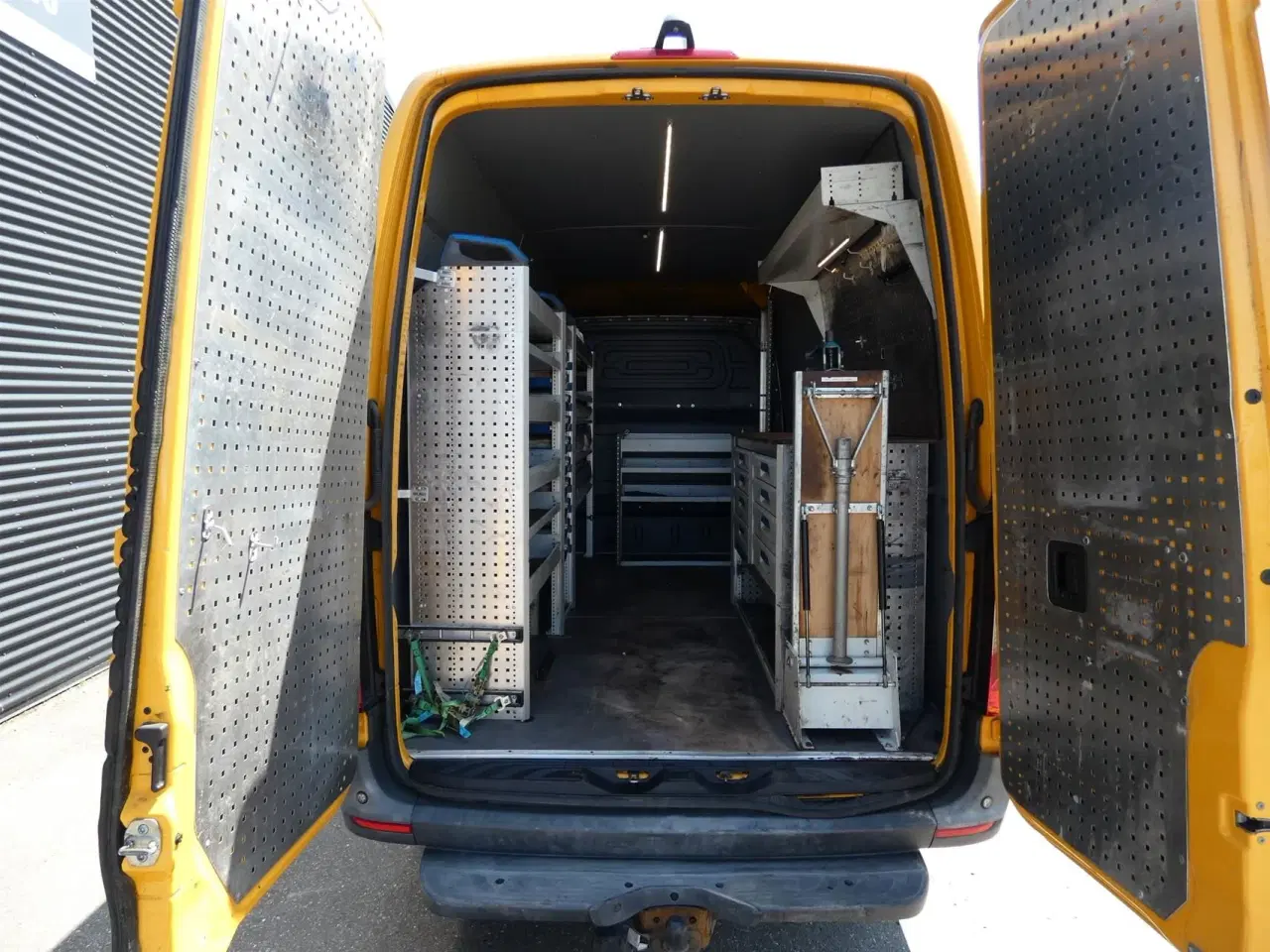 Billede 1 - Mercedes-Benz Sprinter 316 2,1 CDI A2 H2 RWD 7G-Tronic 163HK Van Aut.