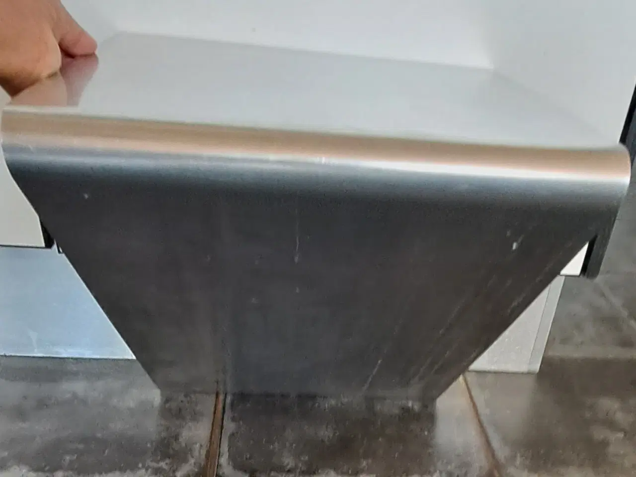 Billede 2 - Væghængt borde i rustfrit stål 