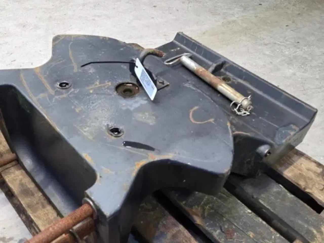 Billede 17 - Case Puma 185 Vægtholder 84232750 (5 Stk)