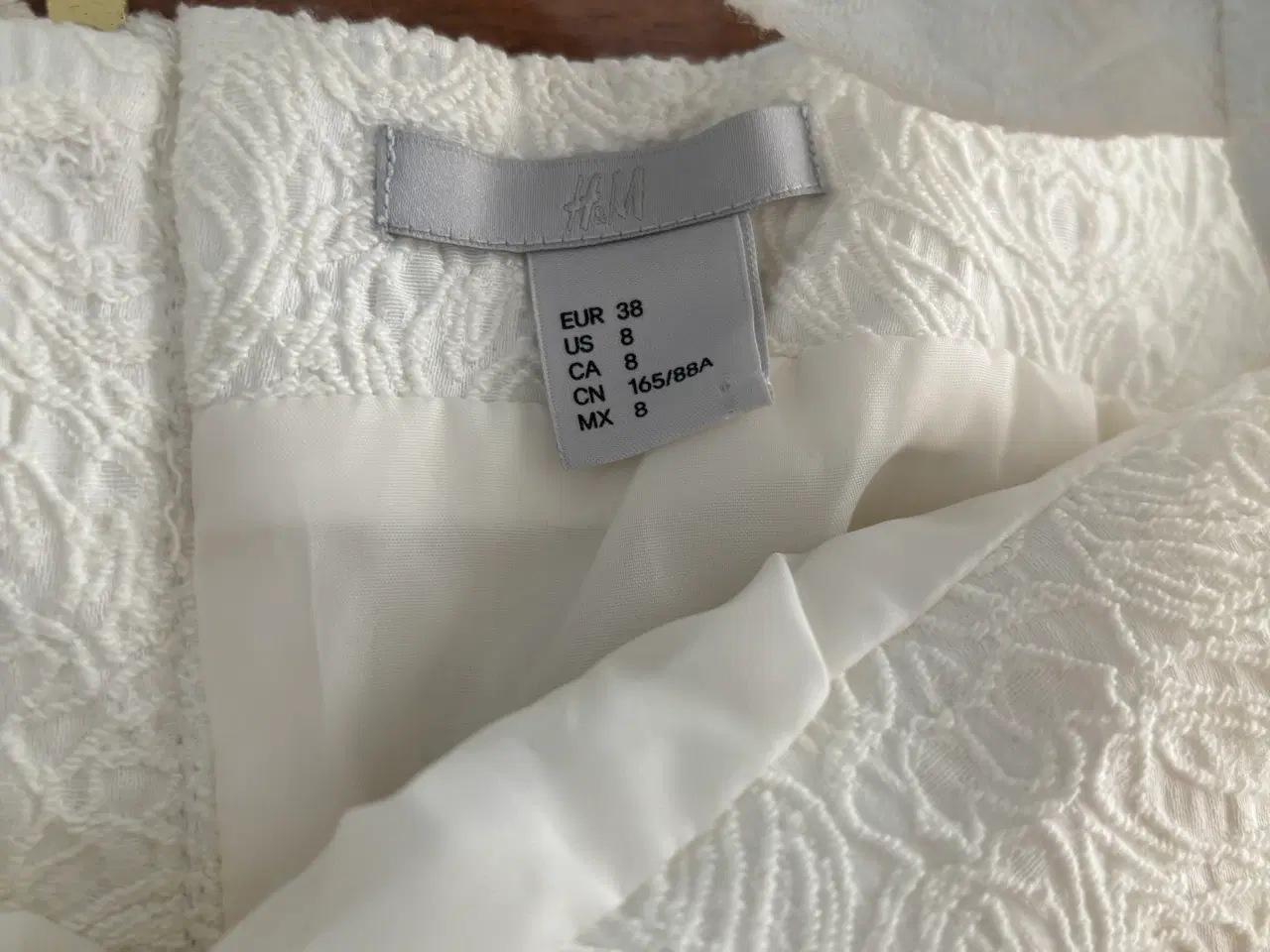 Billede 3 - Hvid kjole str 38(brugt 1gang)