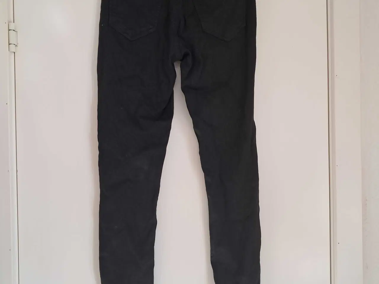 Billede 2 - Sorte skinny jeans