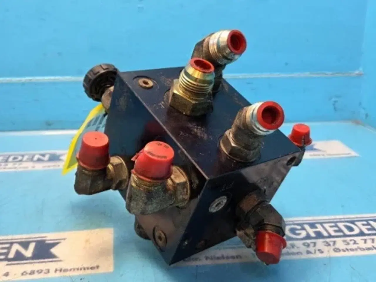 Billede 3 - MacDon D60 Hydraulikventil 133318