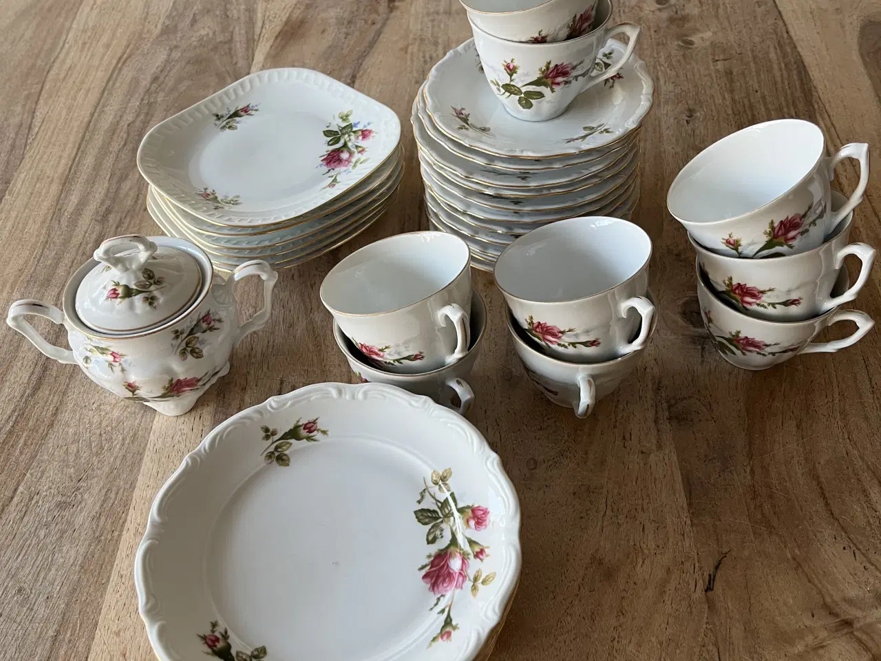 Billede 2 - Hyggeligt Kaffestel Walbrzych til kolonihaven❤️ 