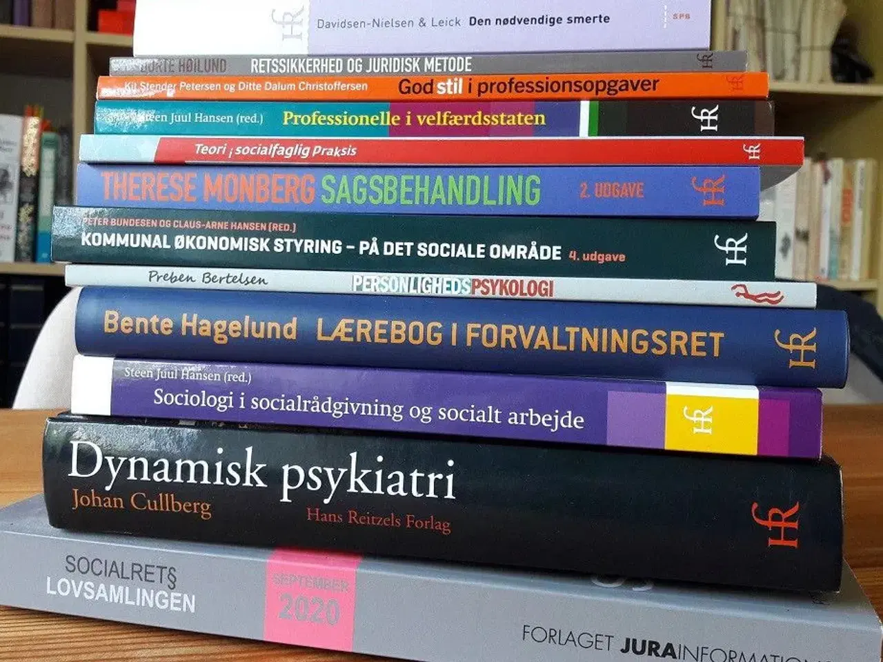 Billede 3 - Studiebøger til socialrådgiver