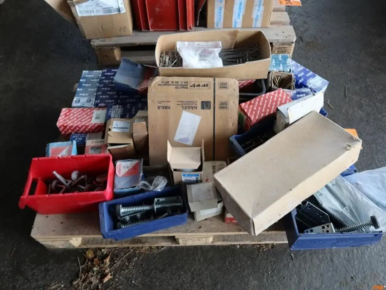 Billede 1 - Parti skruer, mm