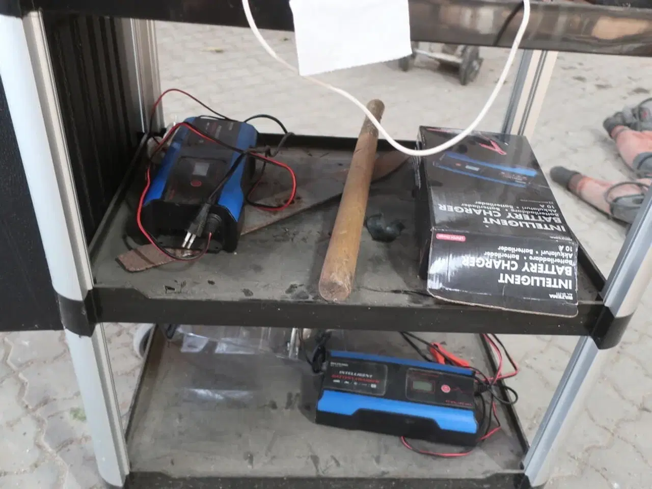 Billede 3 - Værkstedsvogn med indhold