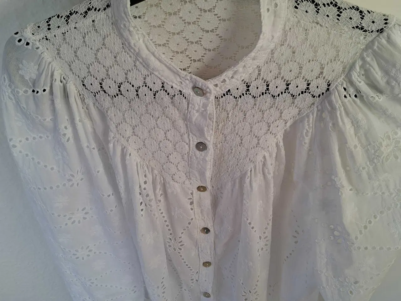 Billede 1 - Smuk bluse