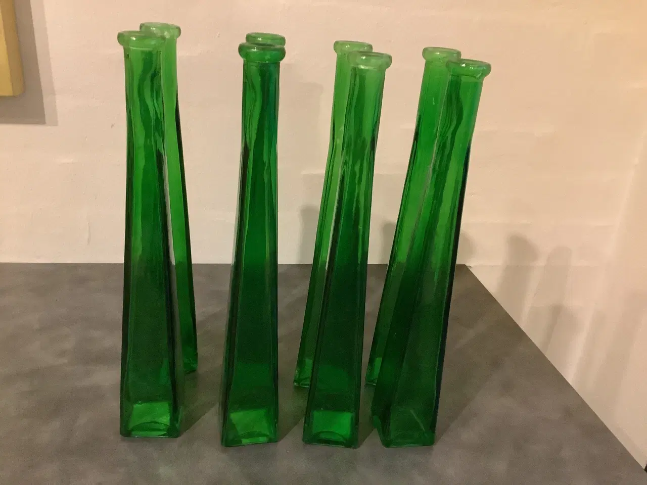 Billede 1 - 8 stk grønne vaser til 1-2 blomster
