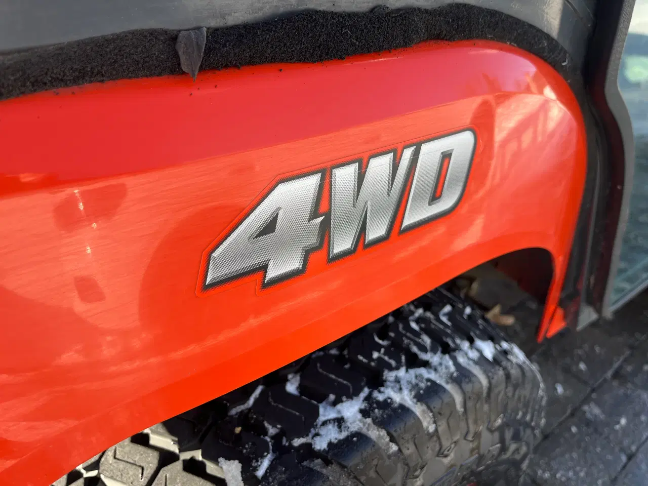 Billede 5 - Kubota 2350 med kost