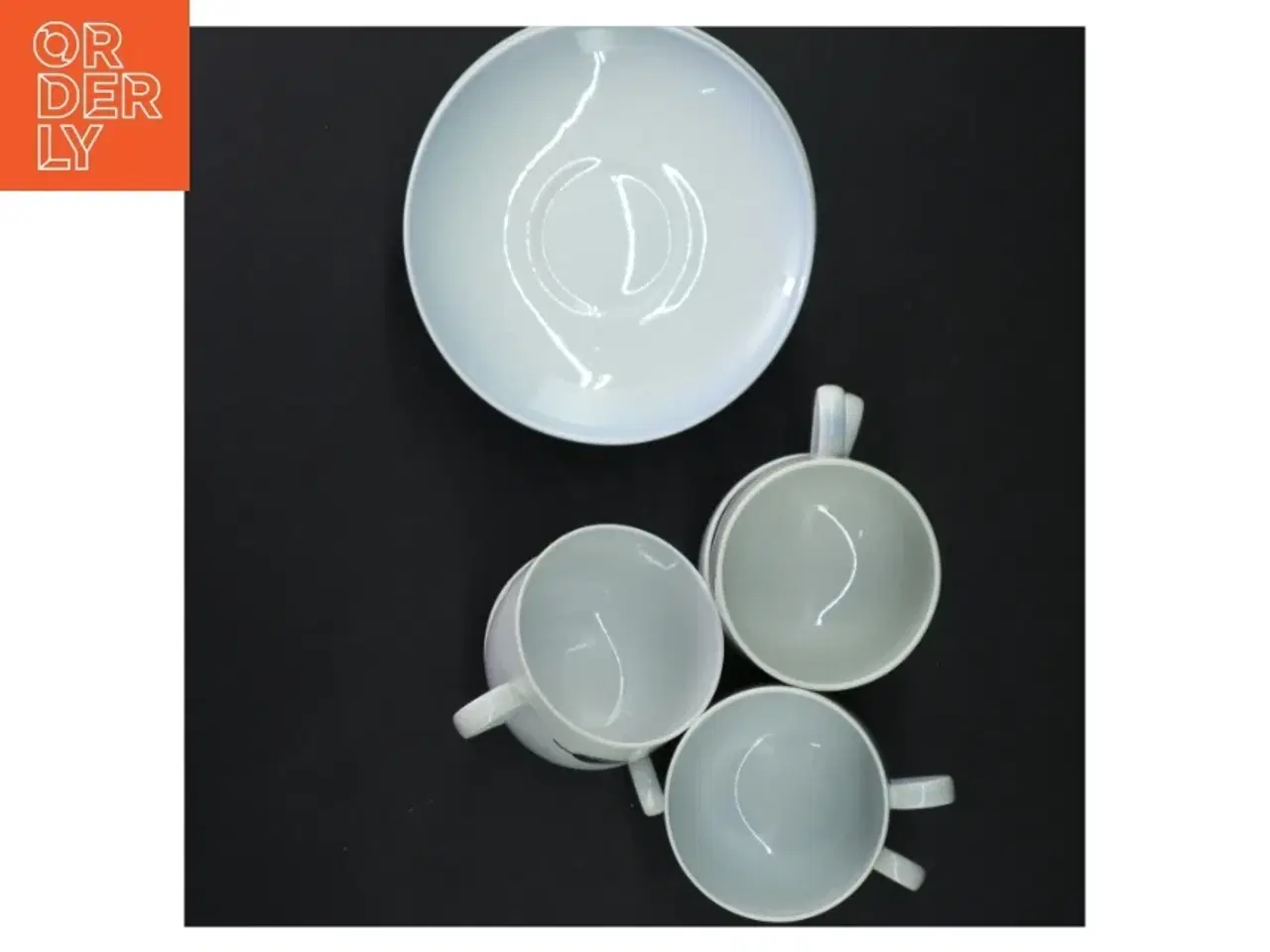 Billede 7 - Porcelænskopper og tallerken fra B&G (str. Tallerkenen 14 cm i diameter. kro, 7 cm i diameter)