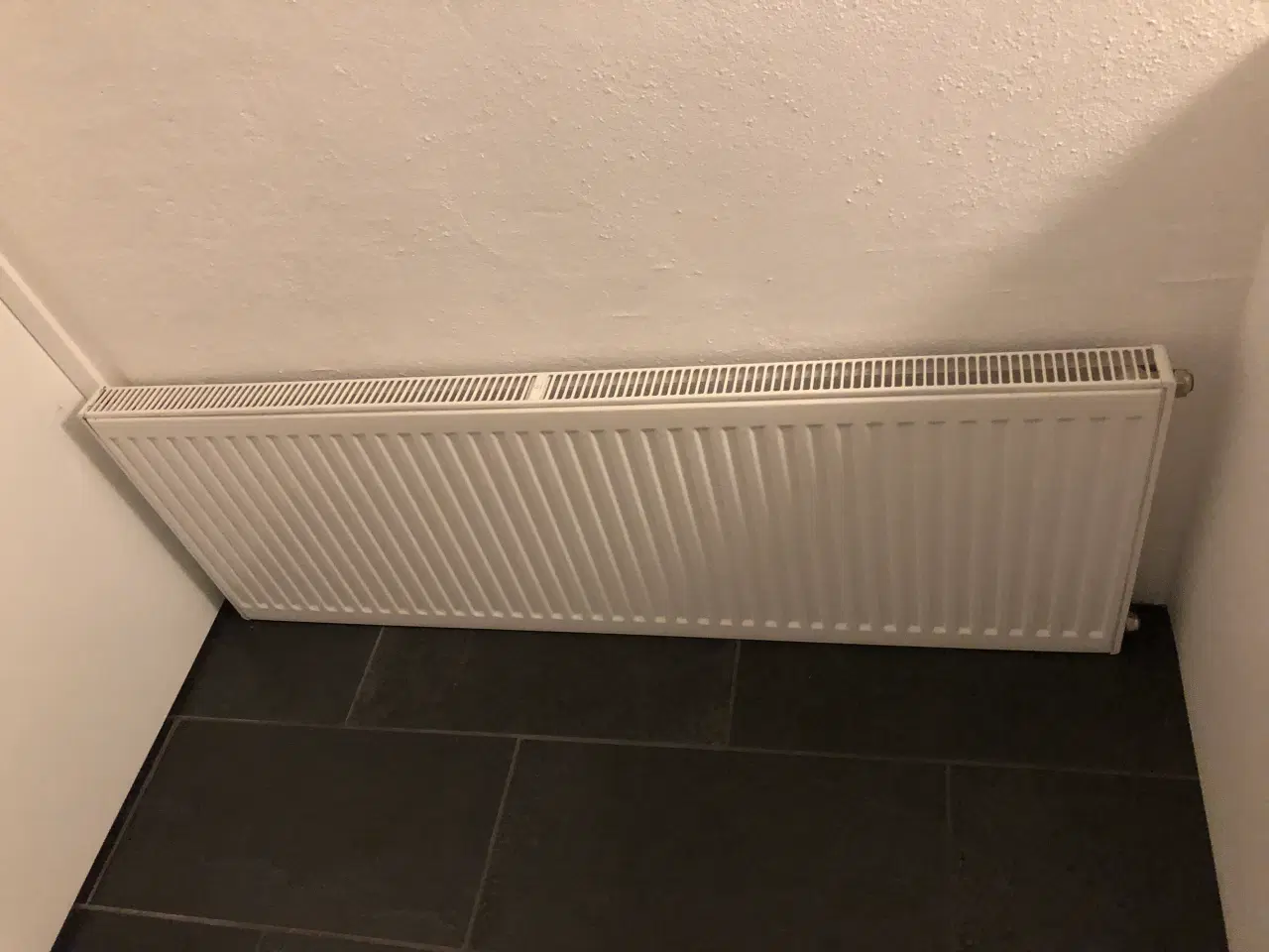 Billede 1 - Radiator enkelpladet 140x50x8 cm 