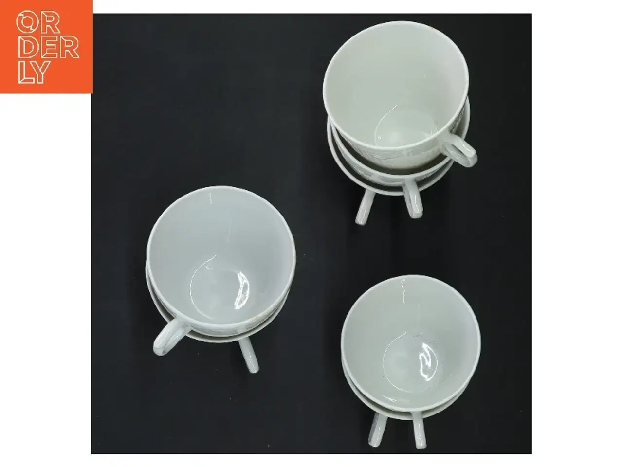 Billede 3 - Royal Copenhagen hvidriflet krus, 7 stk fra Royal Copenhagen (str. 7 stk ø 8 cm)