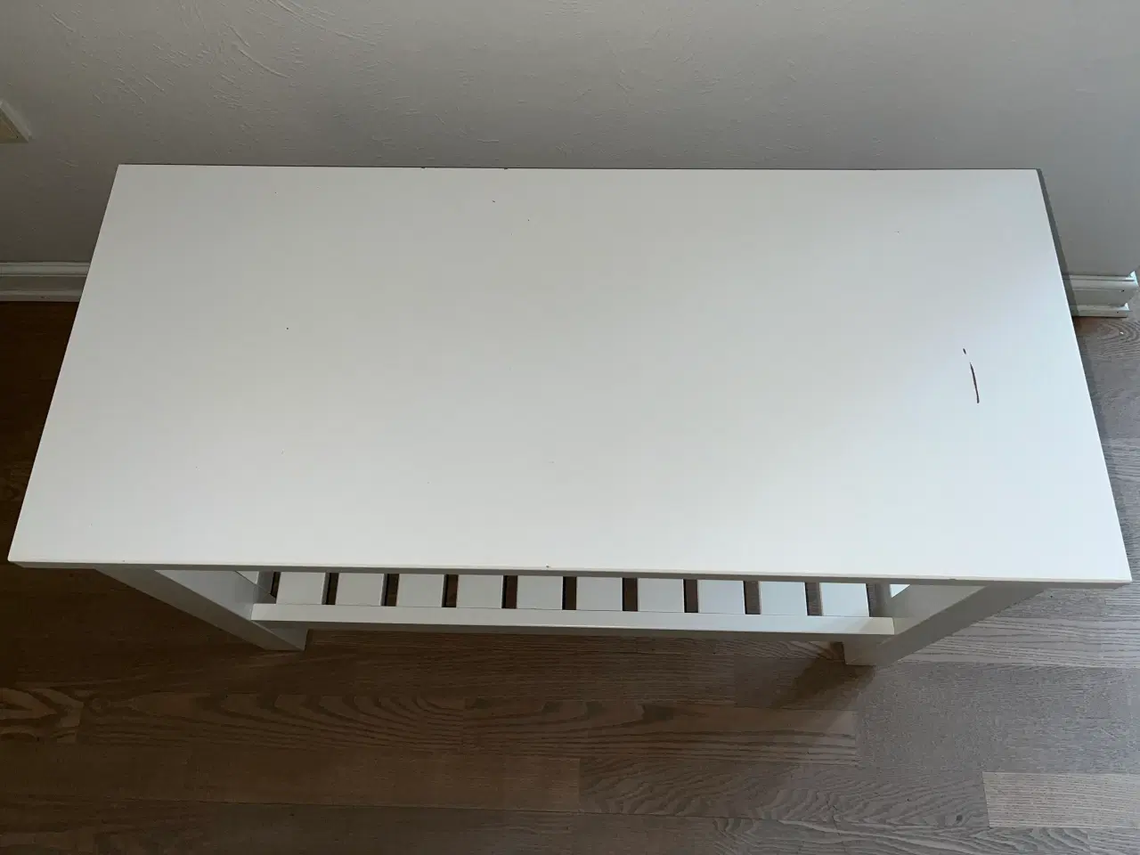 Billede 2 - Bænk med justerbare fødder under alle ben