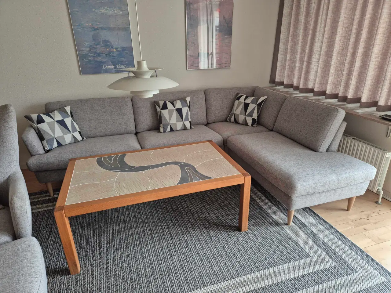 Billede 3 - Grå sofa med stol 