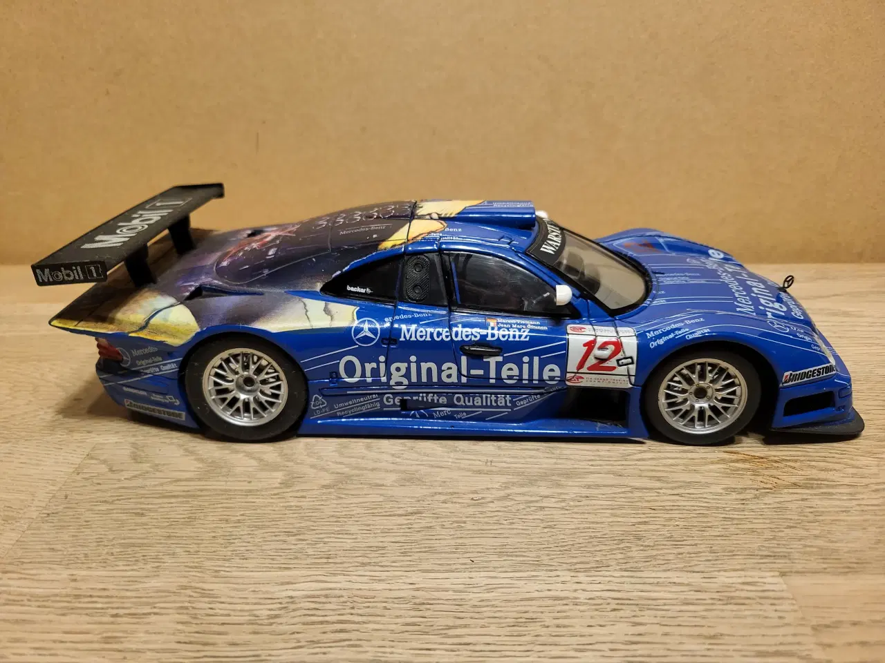 Billede 1 - Modelbil. Mercedes Benz CLK-GTR (1998) Skala 1/18.