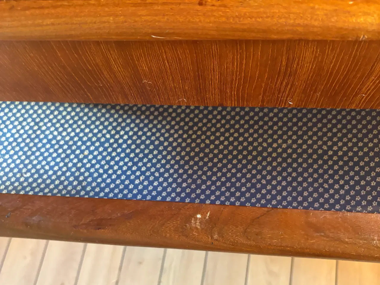 Billede 4 - Teak kommode