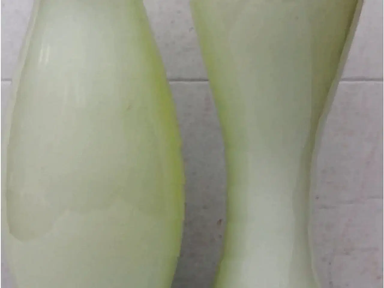 Billede 1 - 2   vaser i to-farvet glas 