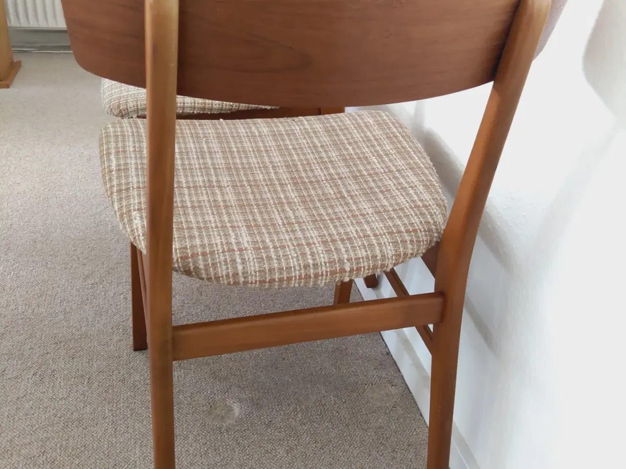 Billede 2 - Farstrup spisebords stole