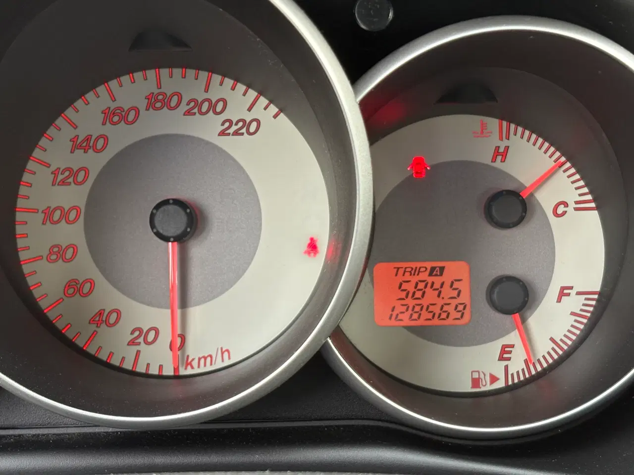 Billede 17 - Mazda 3 1,6 Sedan 105 HK - Kun kørt 128.000 km...