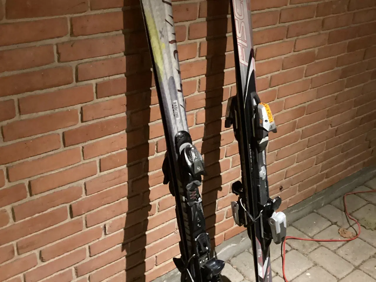 Billede 2 - 1 par ATOMIC & FISCHER Carvingski på 148 & 160 cm