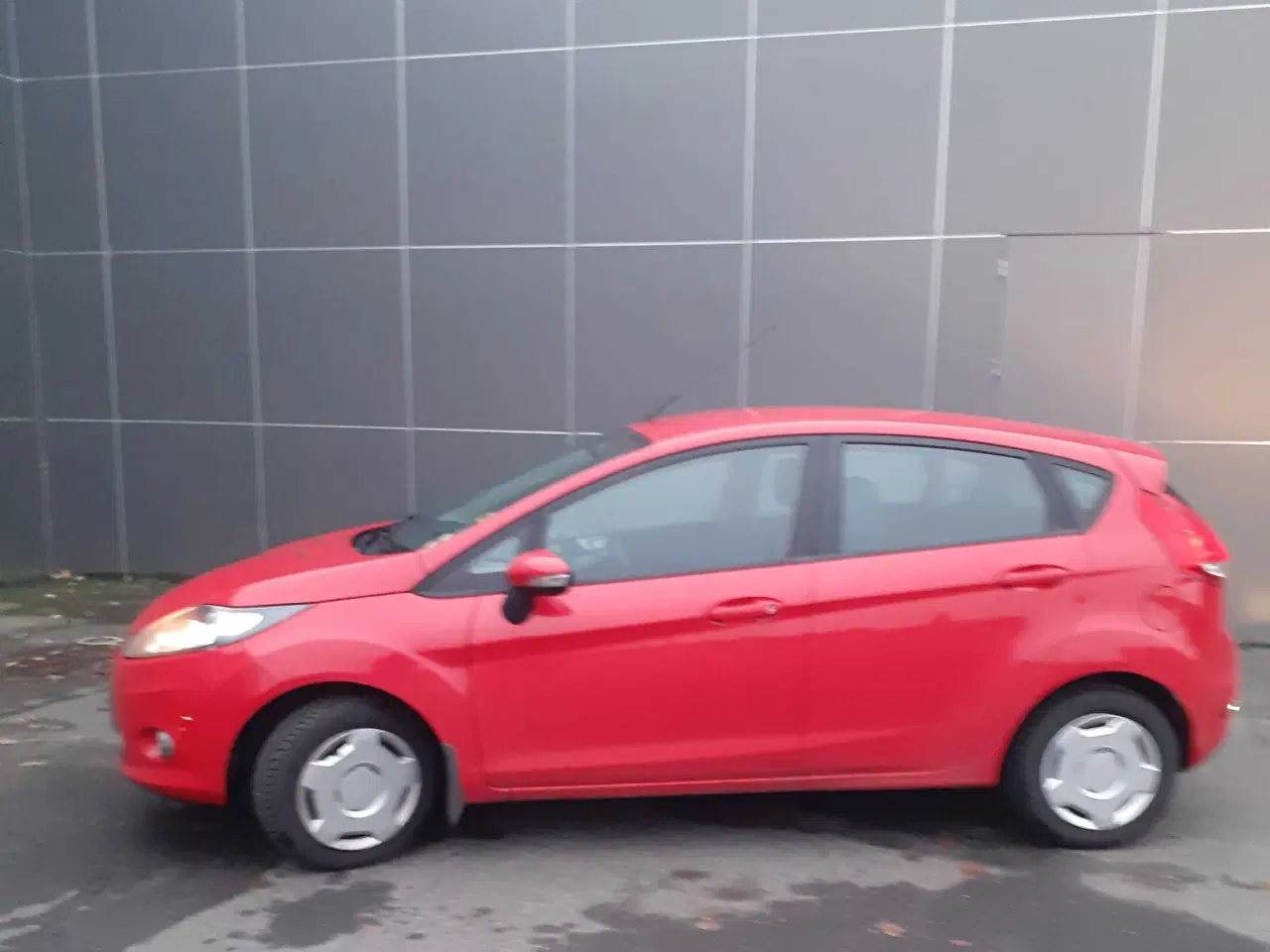 Billede 2 - Flot Ford Fiesta 1.2.Benzin.Årg.2012..