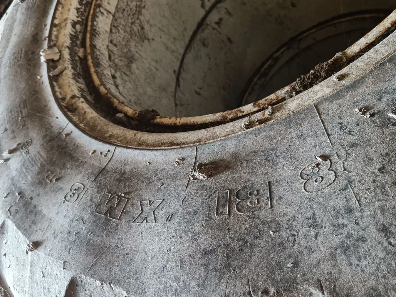 Billede 3 - - - - Tvillinghjul Front 16.9 R28, Bag 20.8R 38