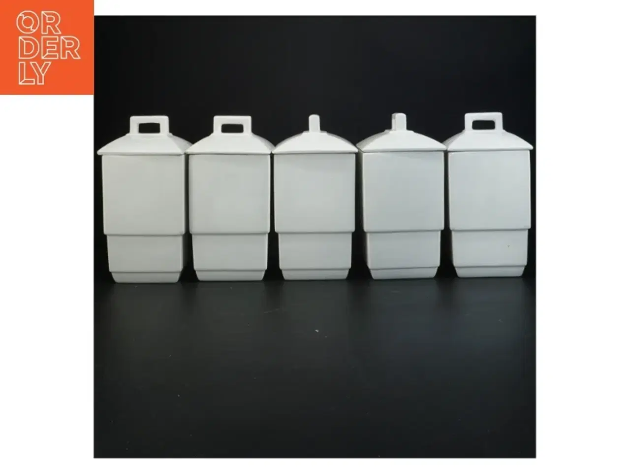 Billede 2 - Porcelæn krydderiglas (str.15 x 9,5 cm og 8 x 5,5 cm)