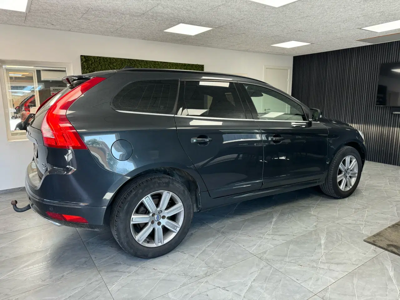 Billede 4 - Volvo XC60 2,4 D5 Momentum AWD 220HK Van Aut.