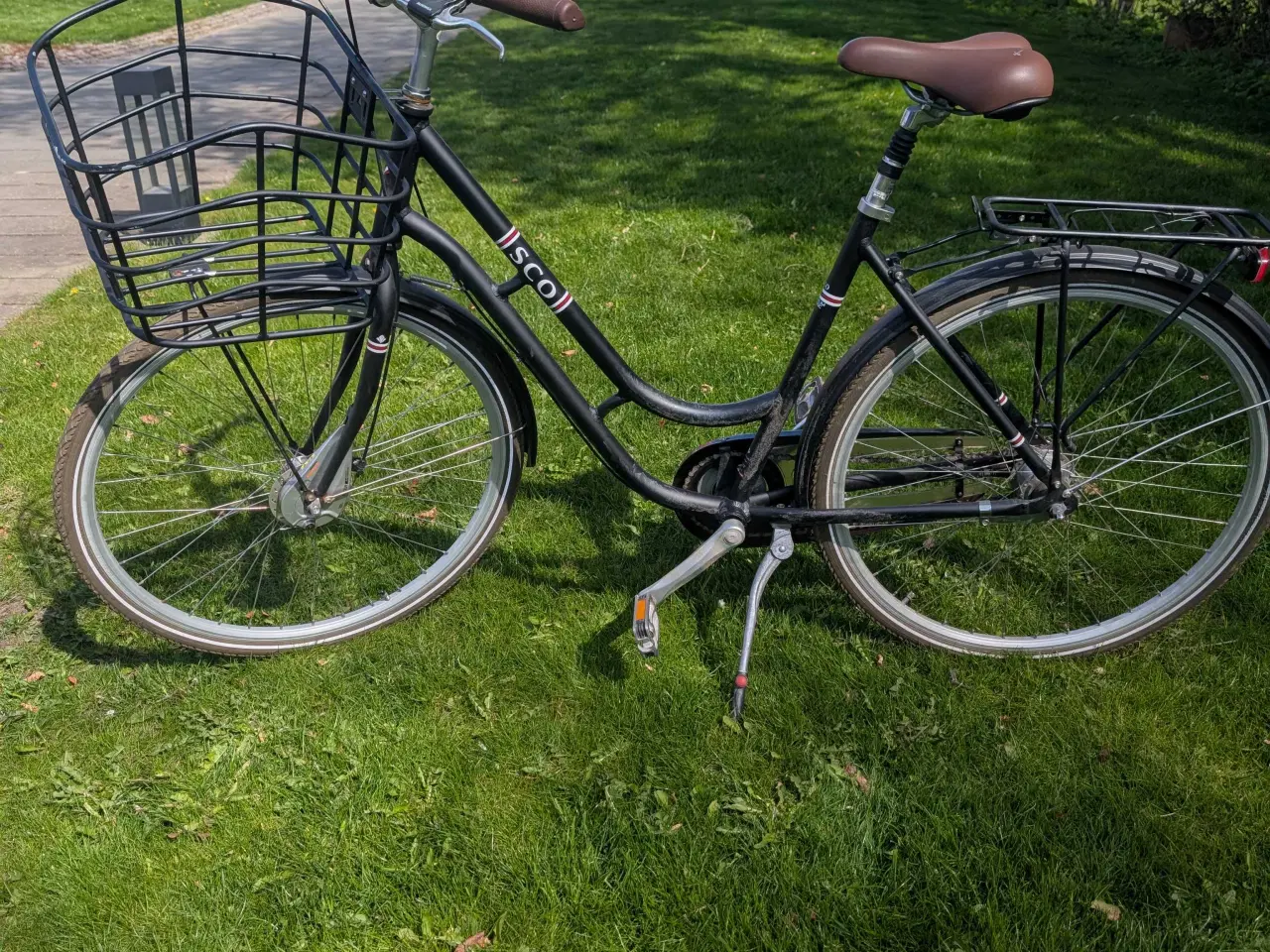 Billede 3 - Fin Sco damecykel med fast kurv